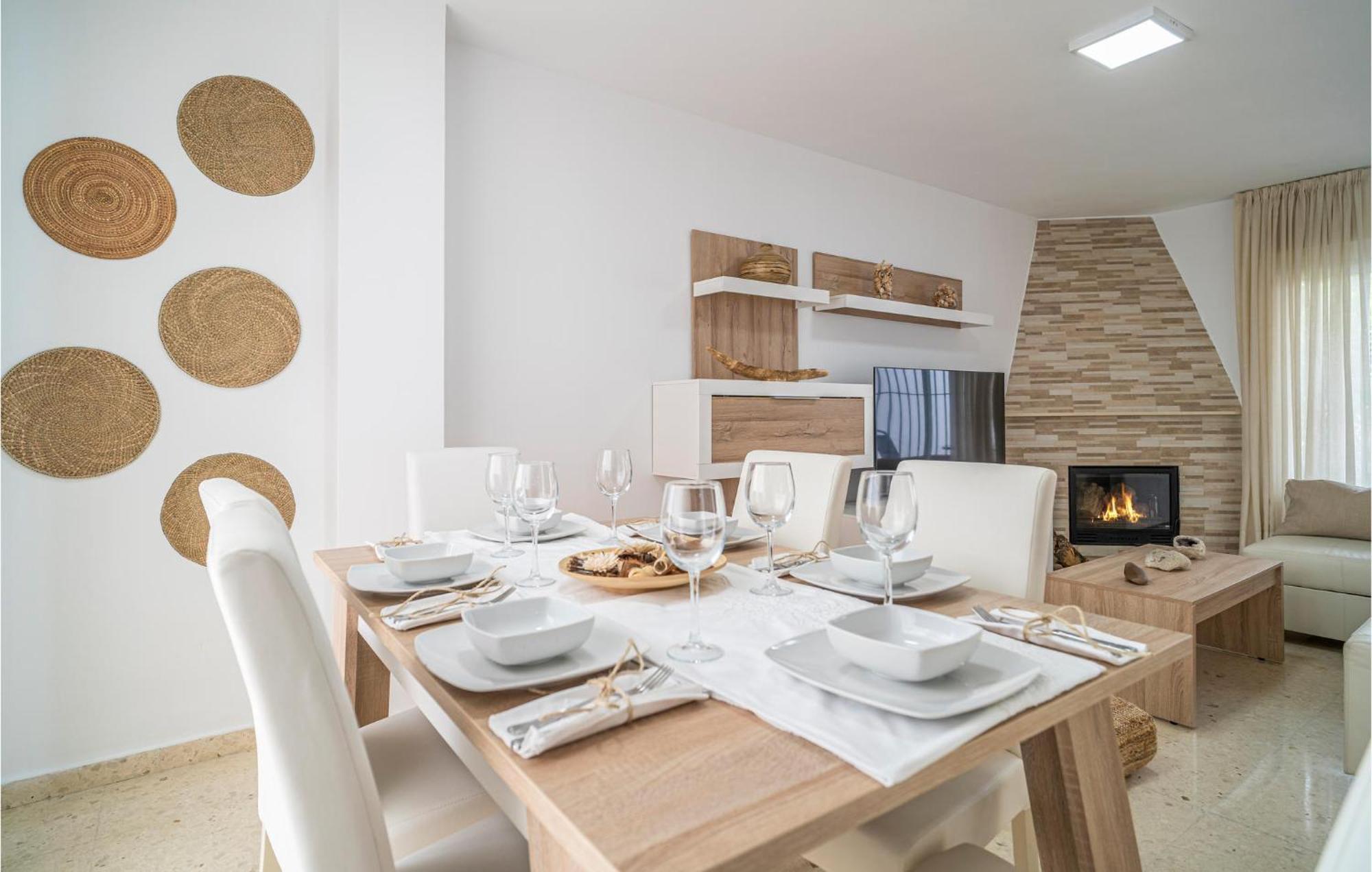 Nice Home In Velez-Malaga With Wifi エクステリア 写真